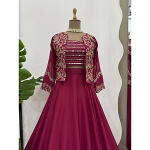 Designer Lehenga Choli avec Koti pour Party Wear pour les robes de club - Product Image 2