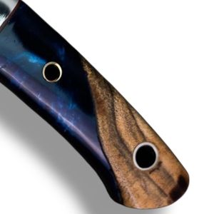 Couteaux de chasse artisanaux avec lame en acier à motif Damas, manche décoratif en bois, poignée noire pour le camping et le bushcraft - Product Image 2