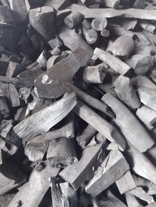 Charbon de bois de Khaya de qualité supérieure |   Chaleur intense et combustion longue durée |   Directement de l'usine du Vietnam - Product Image 6