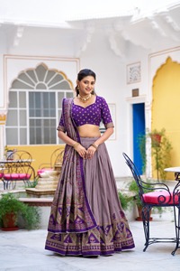 Lehenga Choli traditionnel indien de style sud-indien pour les occasions de mariage et les fêtes, vêtements élégants pour femmes pour toutes les saisons - Product Image 5