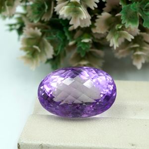 พลอยอเมทิสต์ธรรมชาติ รูปทรงวงรี 24.60 กะรัต แบบเม็ดเดี่ยว - Product Image 3