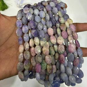 Hermosas cuentas facetadas ovaladas de Hackmanita que cambian de color, de 10-13 mm, cuentas de Hackmanita raras y preciosas de 16 pulgadas. - Product Image 4