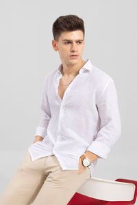 Chemise décontractée en lin écologique pour homme - Blanche d'été à manches longues, col rabattu, bouton unique, idéale pour les vacances - Product Image 2