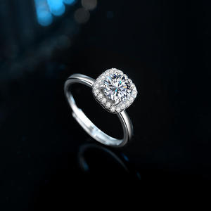 แหวนแฟชั่นหรูหรา ZAWO HOUSE ประดับเพชรโมอิสซาไนต์ทรงบริลเลียนท์ สำหรับทั้งชายและหญิง เงินแท้ S925 1 กะรัต ปรับขนาดได้ ตัวเรือนชุบทอง - Product Image 4