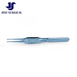 Pinzas de tejido para blefaroplastia D&K Rabkin profesionales, 4 1/2 pulgadas, titanio, mango plano ergonómico, dientes finos, eje recto - Product Image 2