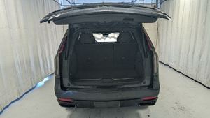 Como Nuevo, Ka-di-llac Es-ka-lade Sport 4WD 2023 - Product Image 3