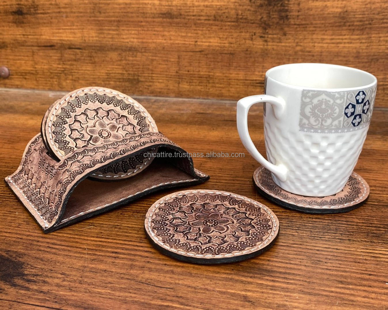 สีน้ำตาล