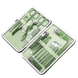 Kit professionnel pour ongles, outils en acier inoxydable, coupe-ongles 4 en 1, léger, réutilisable, étui portable pour manucure et pédicure - Product Image 4