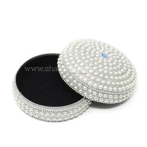 Boîte à bijoux ronde en laque scintillante, légère et durable, petite boîte à bijoux de voyage, boîte à pilules décorative en métal pour souvenir ou cadeau - Product Image 4