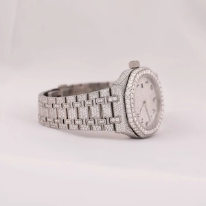 Reloj de Cuarzo Cuadrado con Incrustaciones de Moissanita para Mujer, Caja de Aleación, Esfera Morada, Correa de Acero Inoxidable con Cierre de Hebilla, 41 mm - Product Image 5