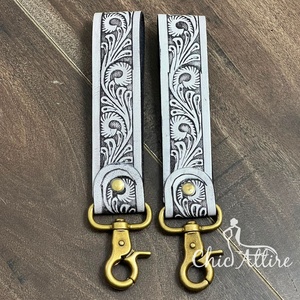 Porte-clés de poignet haut de gamme en cuir véritable gravé, motif floral western, personnalisé, cadeau Super Septembre - Product Image 1