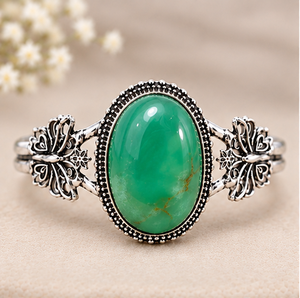 Bracelet en argent avec chrysoprase, bracelet en pierre précieuse chrysoprase naturelle, manchette en argent sterling 925, bijou statement en pierre verte, style bohème - Product Image 1