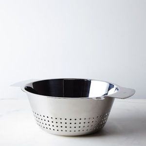 Modern Design Stainless Steel Metal <b>Colander</b> For Washing Salad Leaves Fruits Pasta And Fresh Vegetables - Product Image 4