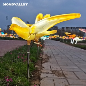 MOMOVALLEY Guirlande lumineuse de Noël LED dynamique Colombe 12V Motif oiseau volant cinétique pour la décoration de parcs et centres commerciaux Vente en gros - Product Image 3