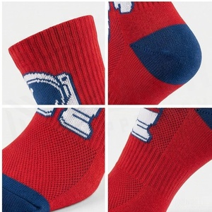 Chaussettes North Approach à motif d'astronaute, rouge et bleu, respirantes, décontractées, pour adultes, chaussettes d'été - Product Image 4