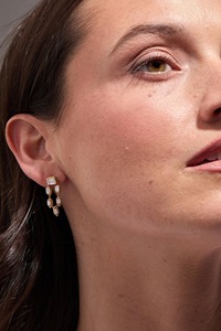 ต่างหูเพชรทรงเอเมอรัลด์คัท 2.03 กะรัต ทอง 14k แบบห้อย - Product Image 2