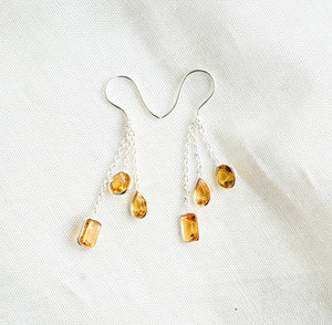 Pendientes Colgantes Elegantes de Plata de Ley 925 con Citrino Natural Multicorte en Cascada Triple, Golden Cascade Radiance - Product Image 1