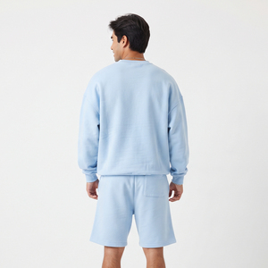 Conjunto de dos piezas de algodón vintage para hombre: Sudadera holgada de forro polar y pantalones cortos casuales con cintura con cordón y cuello redondo. - Product Image 2