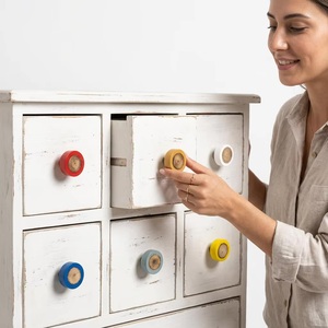 Poignées de meuble modernes en résine, bois et laiton, couleurs variées (rouge, bleu, jaune, orange, blanc, gris) pour cuisine, écologiques, multifonctionnelles et faciles à installer - Product Image 3