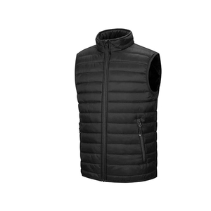 Gilet matelassé personnalisé en nylon Ripstop avec poches zippées pour les marques de streetwear - Product Image 4