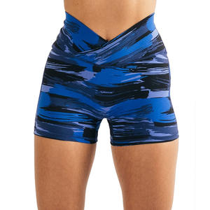 Shorts de sport pour femmes personnalisés, 100% coton respirant, taille mi-haute, pour fitness et yoga, avec fermeture élastique à la taille, effet push-up fessier, style legging de gym - Product Image 1