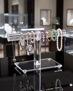 Clear Acrylic Customized Modern Washable for Ring Display Stand OEM/ODM Easy Assembly 50mm Thickness Countertop Use Retail - Product Image 1