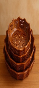 Ensemble de 4 plateaux de service en bois, plateaux en bois massif, planches à découper décoratives pour plats, assiettes, collations, dîner, utilisation à la maison, cuisine - Product Image 4