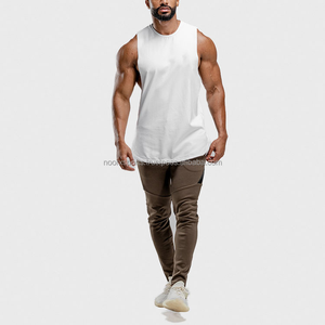 Camiseta Deportiva de Secado Rápido para Hombre, Fabricada en Algodón y Poliéster de Alta Calidad - Product Image 3