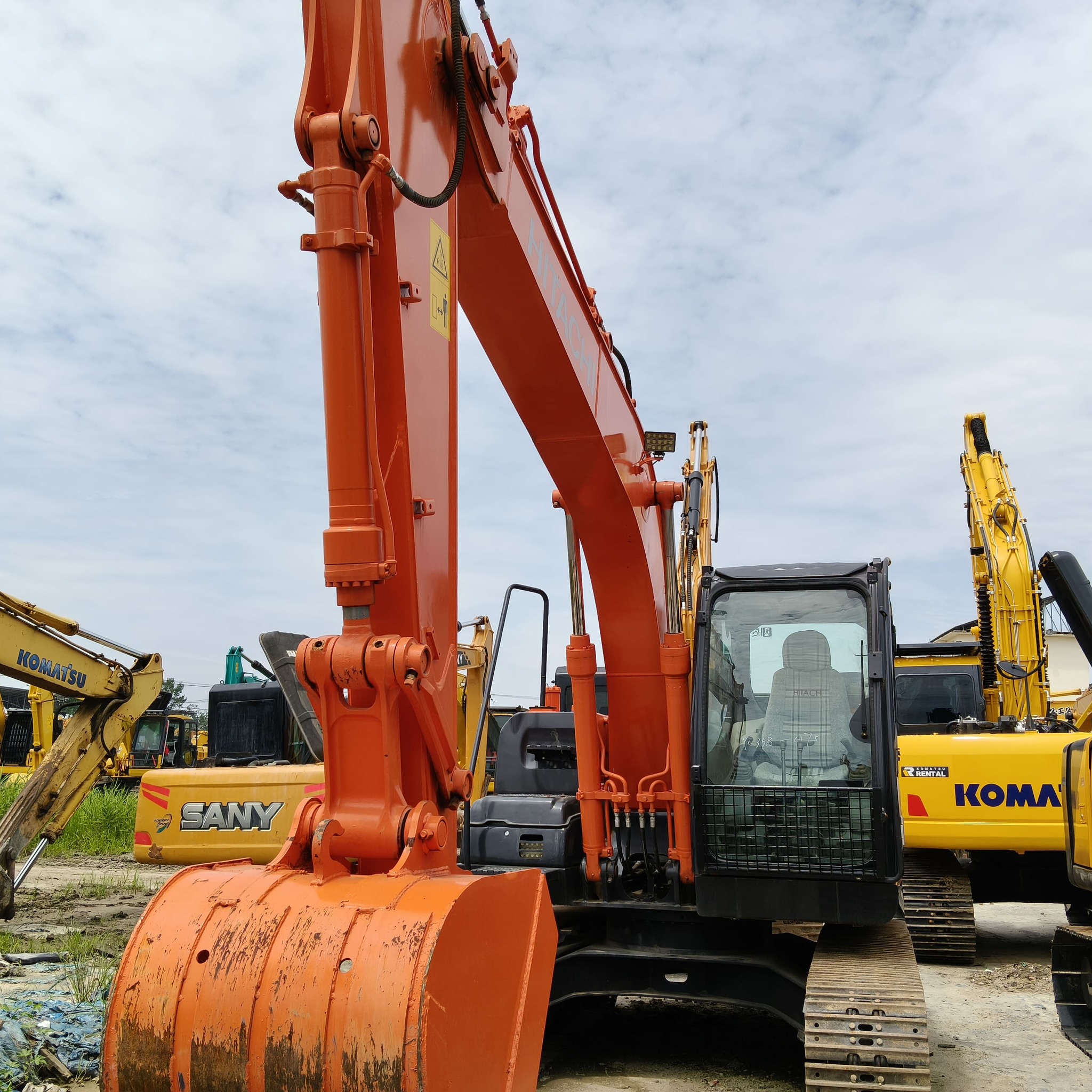 Verified Supplier Used Hitachi ZX80 Excavator Japan Brand Quality
