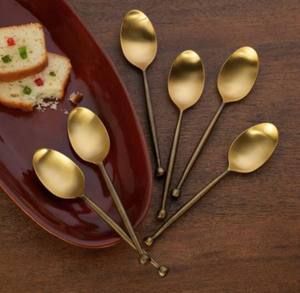 Juego de cubiertos de lujo brillantes de estilo europeo, diseñado para la elegancia de la cena real, exhibición en banquetes de élite y entretenimiento de diseño. - Product Image 1