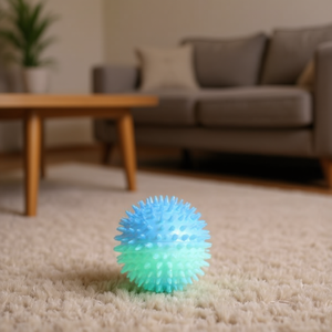Balle lumineuse bicolore Tommy TPR 6,3 cm, jouet interactif pour animaux de compagnie - Product Image 3