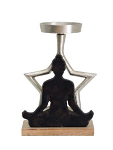 Statue de yoga moderne en aluminium, figurine de méditation zen avec fond étoilé sur socle en bois – Décoration contemporaine porte-bougie chauffe-plat - Product Image 2