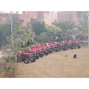 รถแทรคเตอร์แมสซีย์เฟอร์กูสันเทอร์โบชาร์จ MF 260 2WD 60แรงม้าพร้อมเครื่องยนต์ดีเซลเทอร์โบแรงบิดสูงเหมาะสำหรับทางเข้าระดับ AGR - Product Image 3