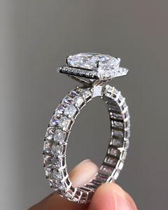 แหวนเพชรทรงรัศมีเคลือบทอง 18K เพชรเลี้ยงในห้องปฏิบัติการ ดีไซน์วงแหวนล้อมเพชรแบบ Eternity สำหรับทั้งชายและหญิง หรูหรา สามารถปรับน้ำหนักได้ - Product Image 1