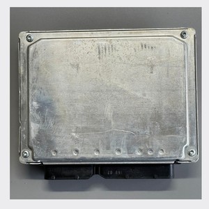Módulo de control de motor ECU Bosch Audi AR usado. Módulo de control de motor ECU usado compatible con Bosch Audi 8E0 909 518 AR, piezas de automóvil. - Product Image 5