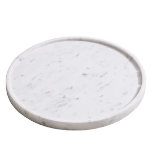 Tabla de cortar de mármol y latón de lujo con borde dorado Utensilios de cocina ecológicos Tamaño y color personalizables - Product Image 5