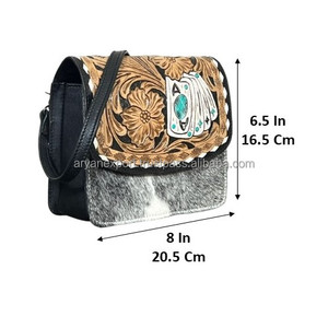 Bolso Bandolera de Cuero Genuino de Vaca Hecho a Mano con Diseño Floral Western y Pelo, Estilo Vintage para Mujer - Product Image 2