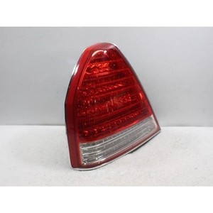 ไฟท้ายมือสองของรถยนต์อีควัส รุ่นซ้าย 924013B501 - Product Image 2