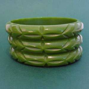 Brazalete Artesanal de Resina Estilo Ángel Vintage para Mujer, Personalizado y de Alta Gama, Hecho a Mano en India - Product Image 2