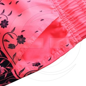 Short à poche personnalisé pour femmes à séchage rapide Conception de sublimation respirante de haute qualité - Product Image 4