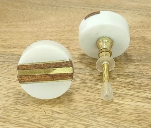 Handcrafted Casting Modern Brown Epoxy Resin Decorative <b>Door</b> <b>Knobs</b> for Kitchen Drawers Natural Wood Furniture - Product Image 2