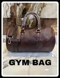 Bolsa de Viaje de Cuero de Grano Completo de Alta Calidad - Bolsa de Gimnasio de Lujo con Diseño Ecológico, Gran Capacidad y Multifuncional - Product Image 3