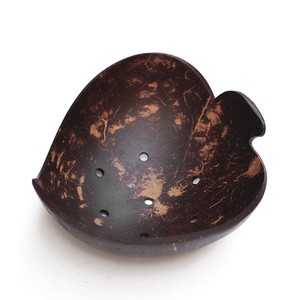 Jabonera de coco, soporte para jabones de cáscara de coco, accesorio para baño, cocina y encimera. - Product Image 1