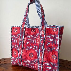Sac fourre-tout matelassé en coton à rayures imprimées citron avec poche avant et ouverture supérieure pour femme - Product Image 1