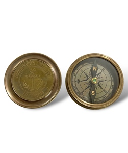 Boussole en verre et laiton artisanale de luxe avec poème, décoration de bureau nautique, cadeau par Tajdaar Handicrafts - Product Image 2
