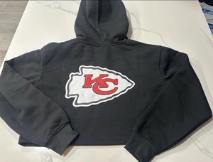 Hoodie court pour femmes - Product Image 6