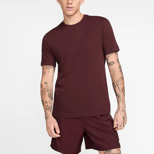 Camiseta Clásica de Cuello Redondo para Hombre, Algodón Pima con Diseño de Cuello Acanalado, Logotipo Impreso Personalizado para Ropa Casual al por Mayor - Product Image 2