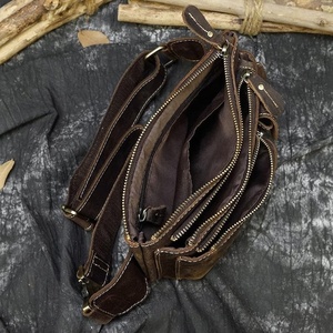 Sac banane en cuir de qualité supérieure, design élégant, fabrication optimale, nouveau design, prix raisonnables pour les sacs banane en cuir avec logo personnalisé. - Product Image 3