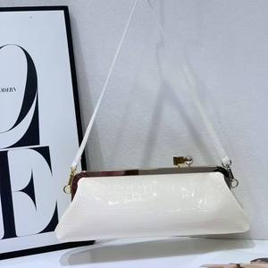 Bolso de Hombro con Cierre Kiss Lock para Mujer, Bolso de Mano de PU con Patrón de Cocodrilo para Fiesta o Boda - Product Image 4