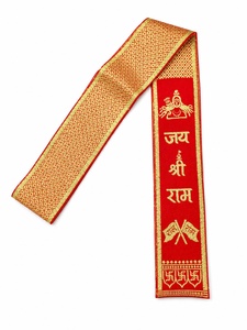 Dupatta Religiosa Jai Mata Di, Patka Khesh, Estola con Estampado Dorado para Mata Ki Chowki, Jagrata Pooja y Eventos Devocionales - Product Image 1